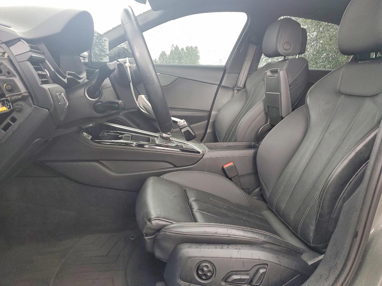 2024 AUDI A4 quattro Premium Plus