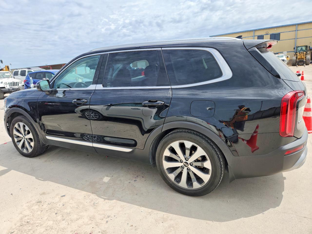 2020 KIA TELLURIDE EX