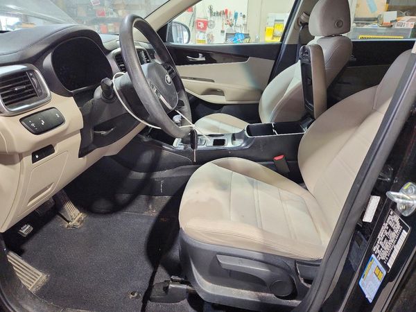 2020 KIA SORENTO L, LX, S