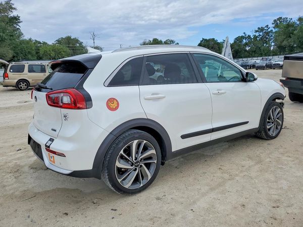 2017 KIA NIRO