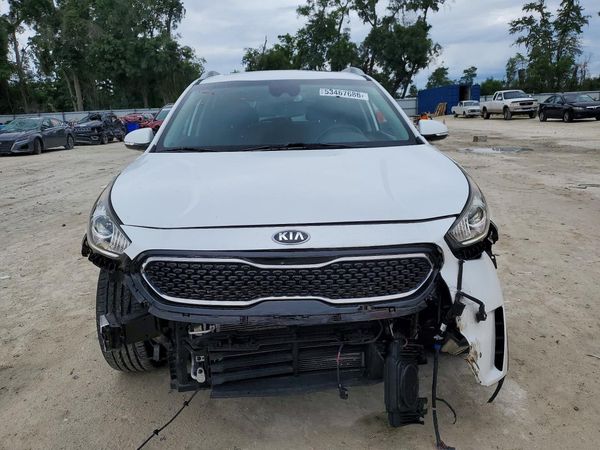 2017 KIA NIRO