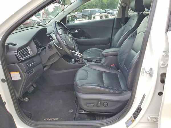 2017 KIA NIRO