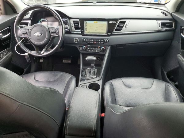 2017 KIA NIRO