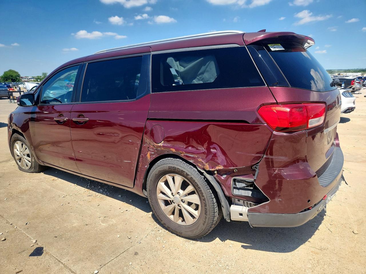 2016 KIA SEDONA LX - Middle-low