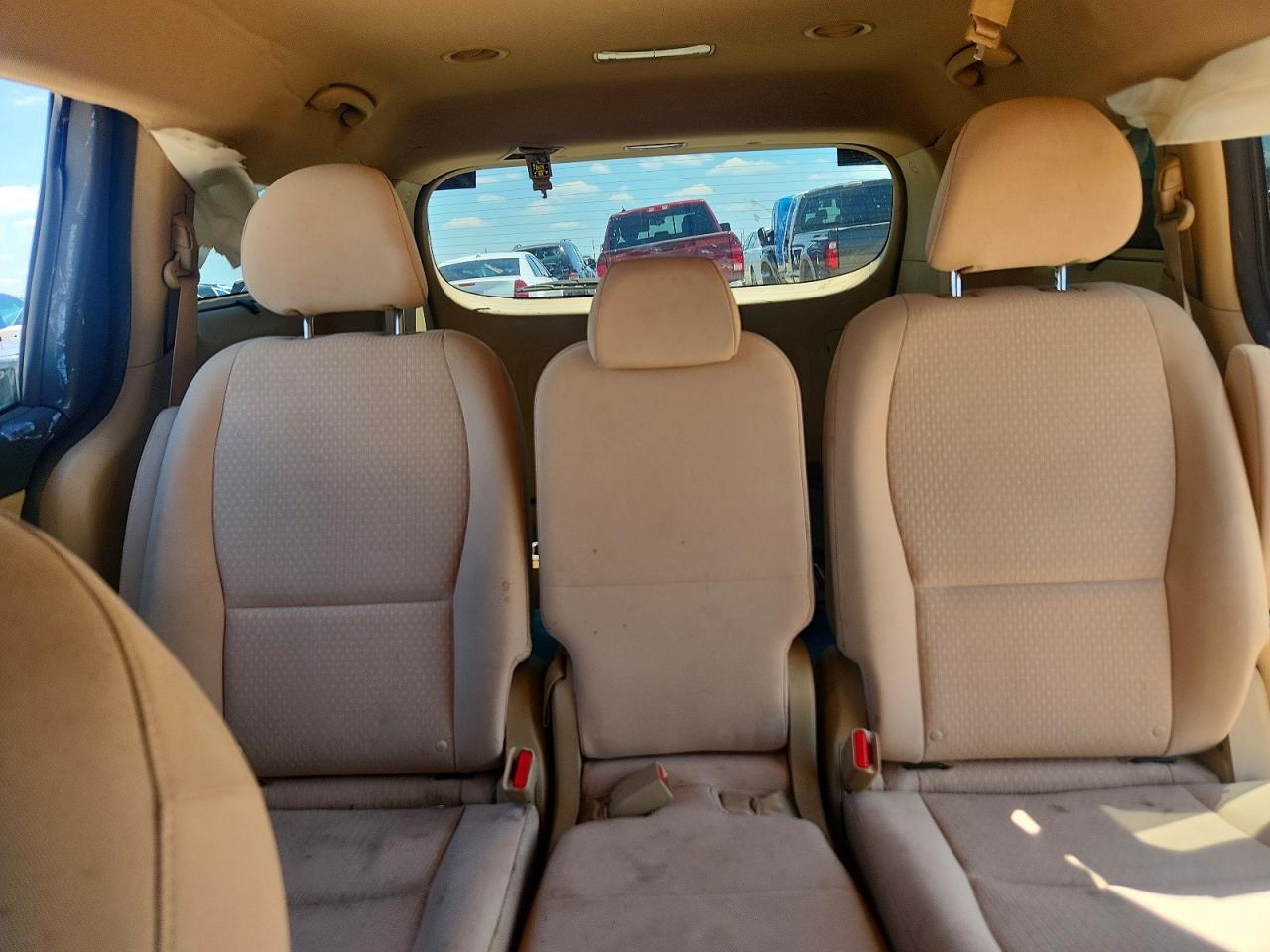 2016 KIA SEDONA LX - Middle-low