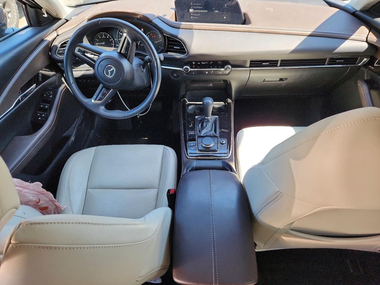 2024 MAZDA CX-30 Premium Package