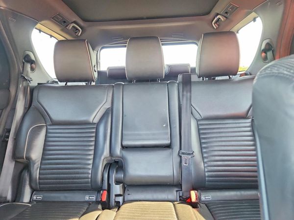 2017 LAND ROVER DISCOVERY HSE Luxury
