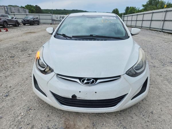 2016 HYUNDAI ELANTRA