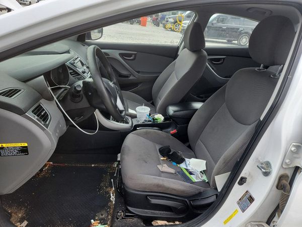 2016 HYUNDAI ELANTRA