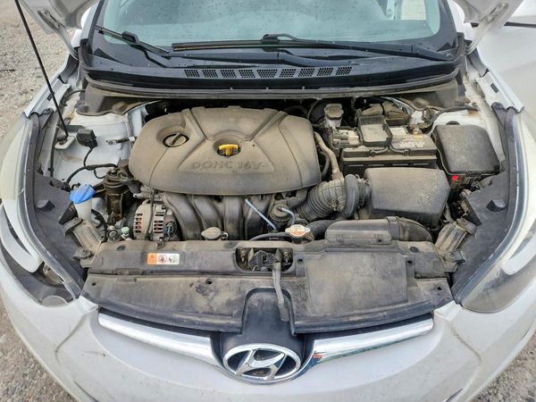 2016 HYUNDAI ELANTRA