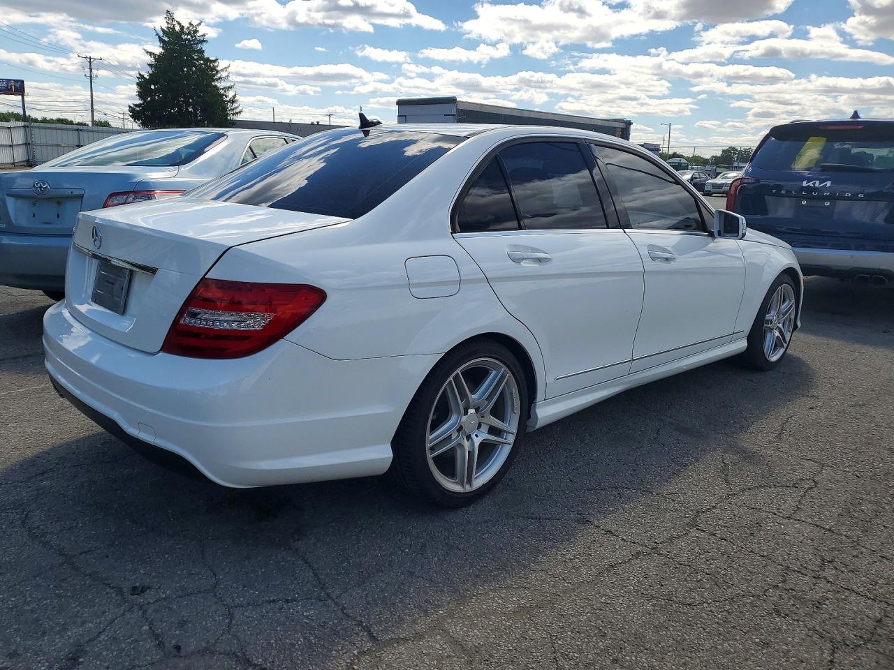 2014 MERCEDES-BENZ C C250