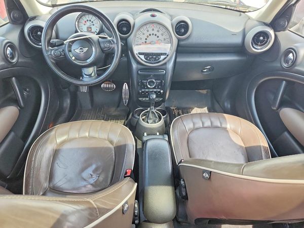 2012 MINI COOPER