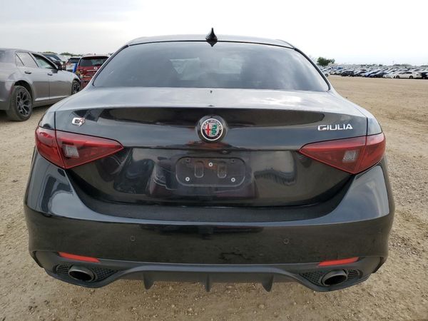 2018 ALFA ROMEO GIULIA TI AWD