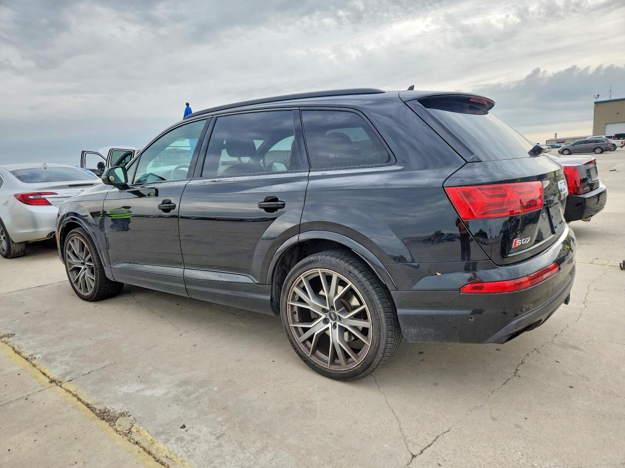 2019 AUDI Q7 quattro Prestige