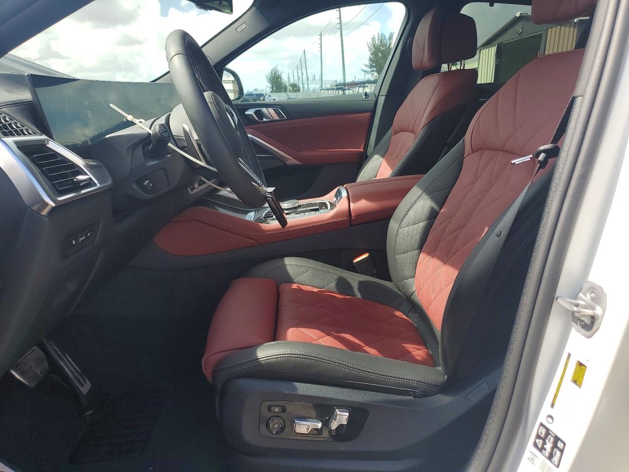 2026 BMW X6 M60i