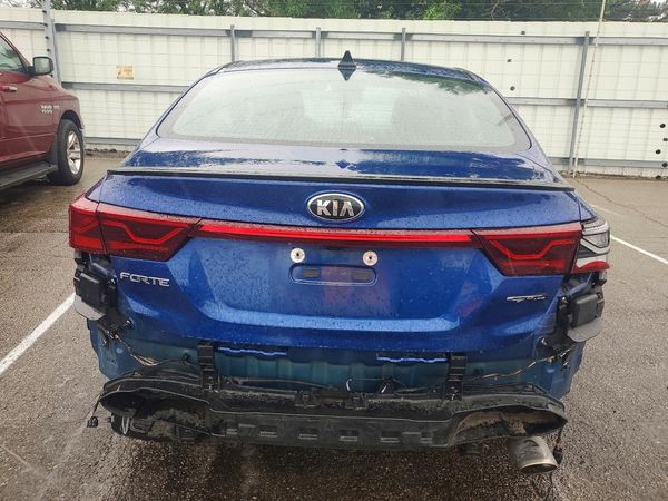 2021 KIA FORTE GT Line