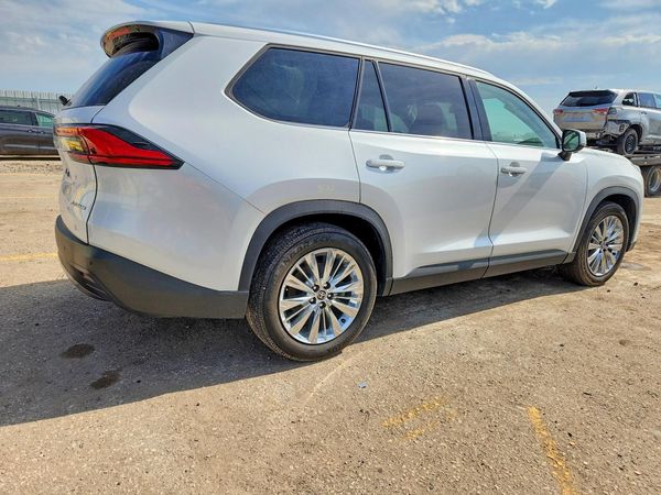 2024 TOYOTA GRAND HIGHLANDER