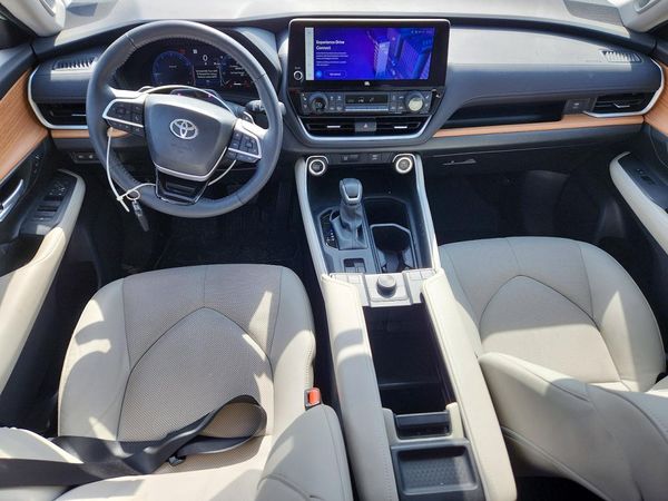 2024 TOYOTA GRAND HIGHLANDER