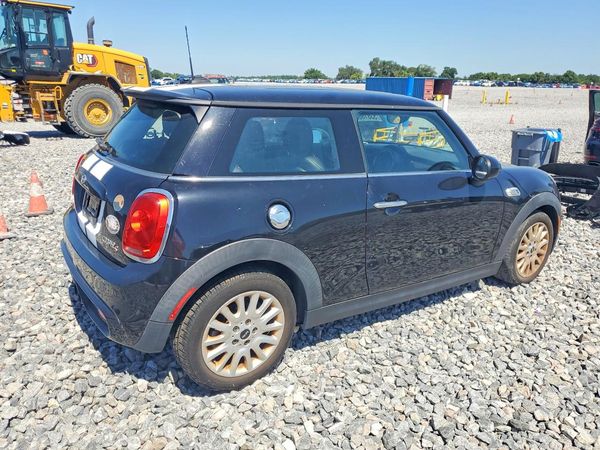2015 MINI COOPER