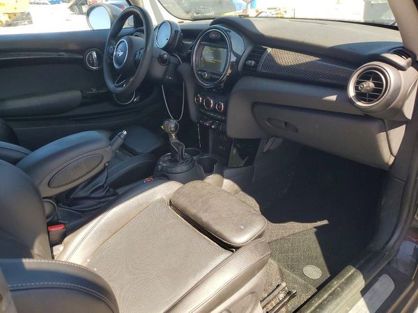 2015 MINI COOPER