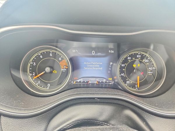 2023 JEEP CHEROKEE Altitude Lux, Altitude