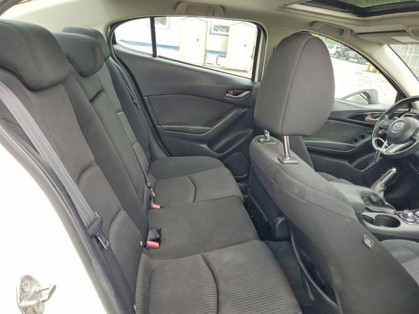 2016 MAZDA 3
