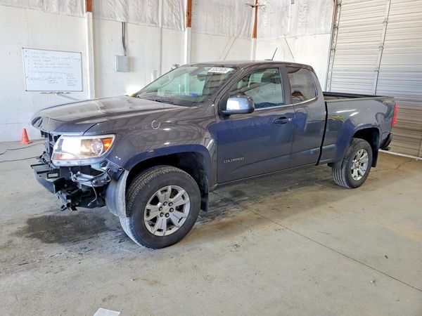 2017 CHEVROLET COLORADO LT