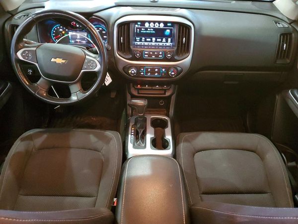 2017 CHEVROLET COLORADO LT