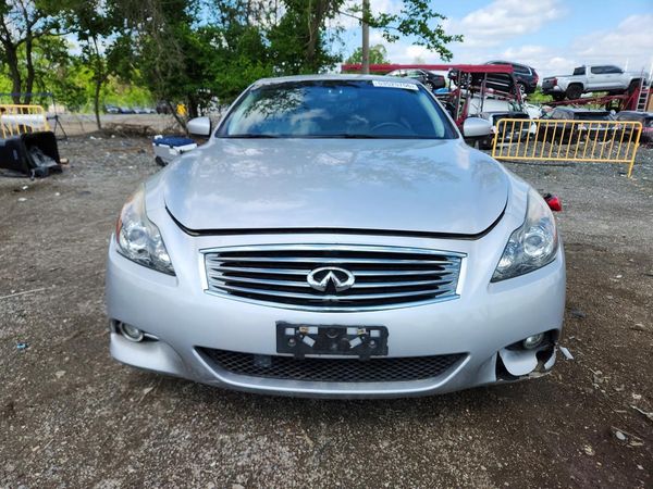 2013 INFINITI G37