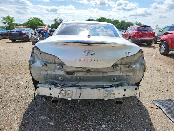 2013 INFINITI G37