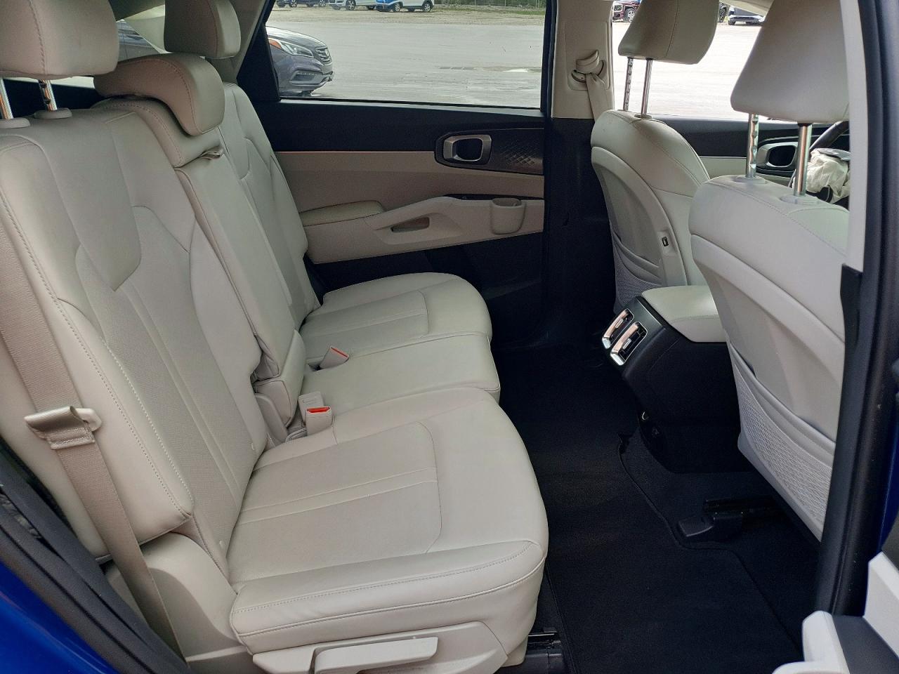 2022 KIA SORENTO S