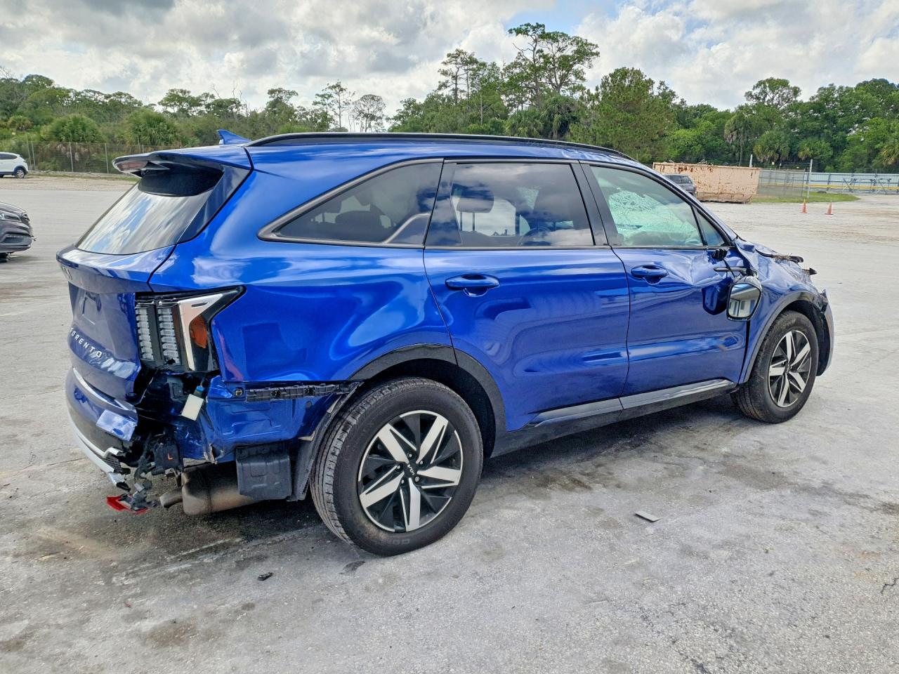 2022 KIA SORENTO S