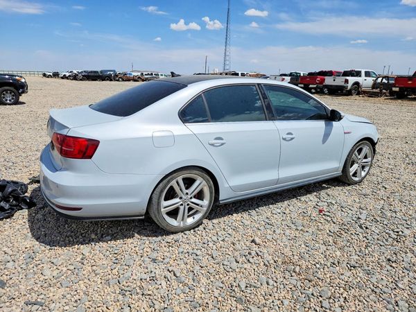 2017 VOLKSWAGEN JETTA GLI