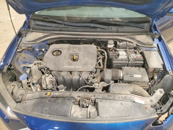 2017 HYUNDAI ELANTRA SE Base
