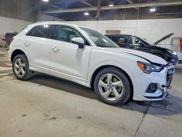 2019 AUDI Q3 quattro Premium