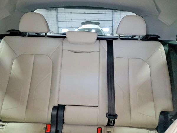 2019 AUDI Q3 quattro Premium