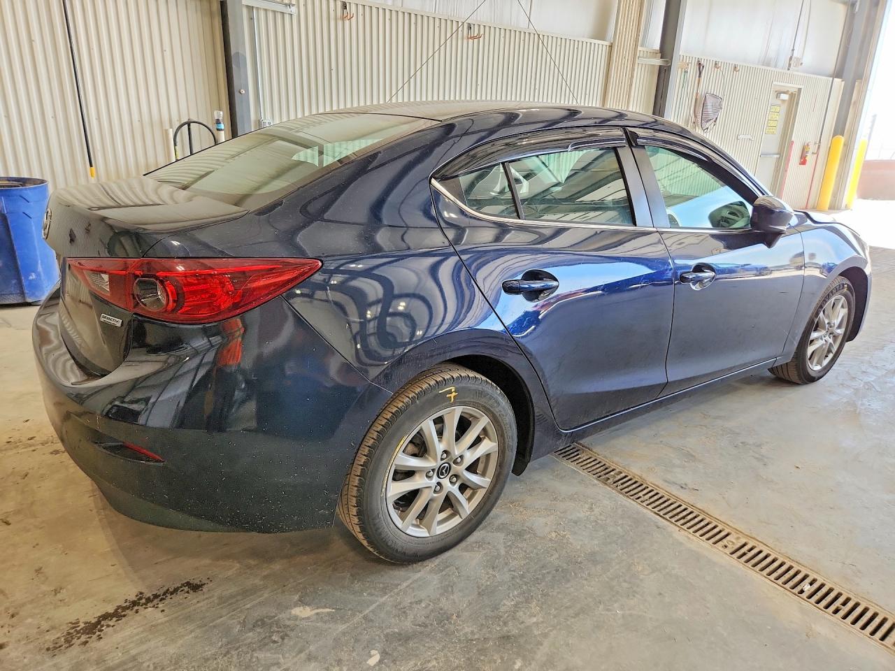 2016 MAZDA 3 Sport/GX