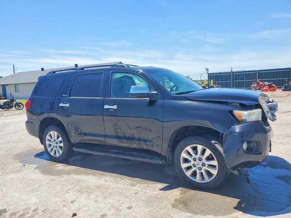 2013 TOYOTA SEQUOIA Platinum