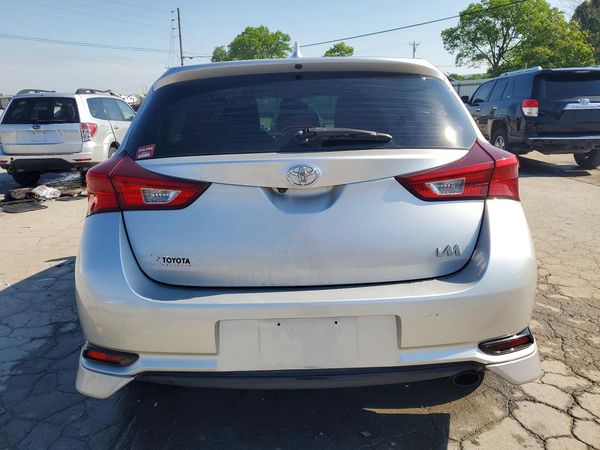 2018 TOYOTA COROLLA