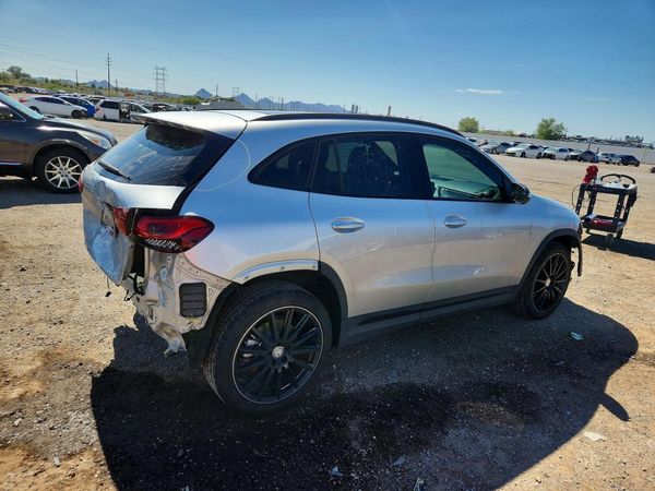 2023 MERCEDES-BENZ GLA GLA250
