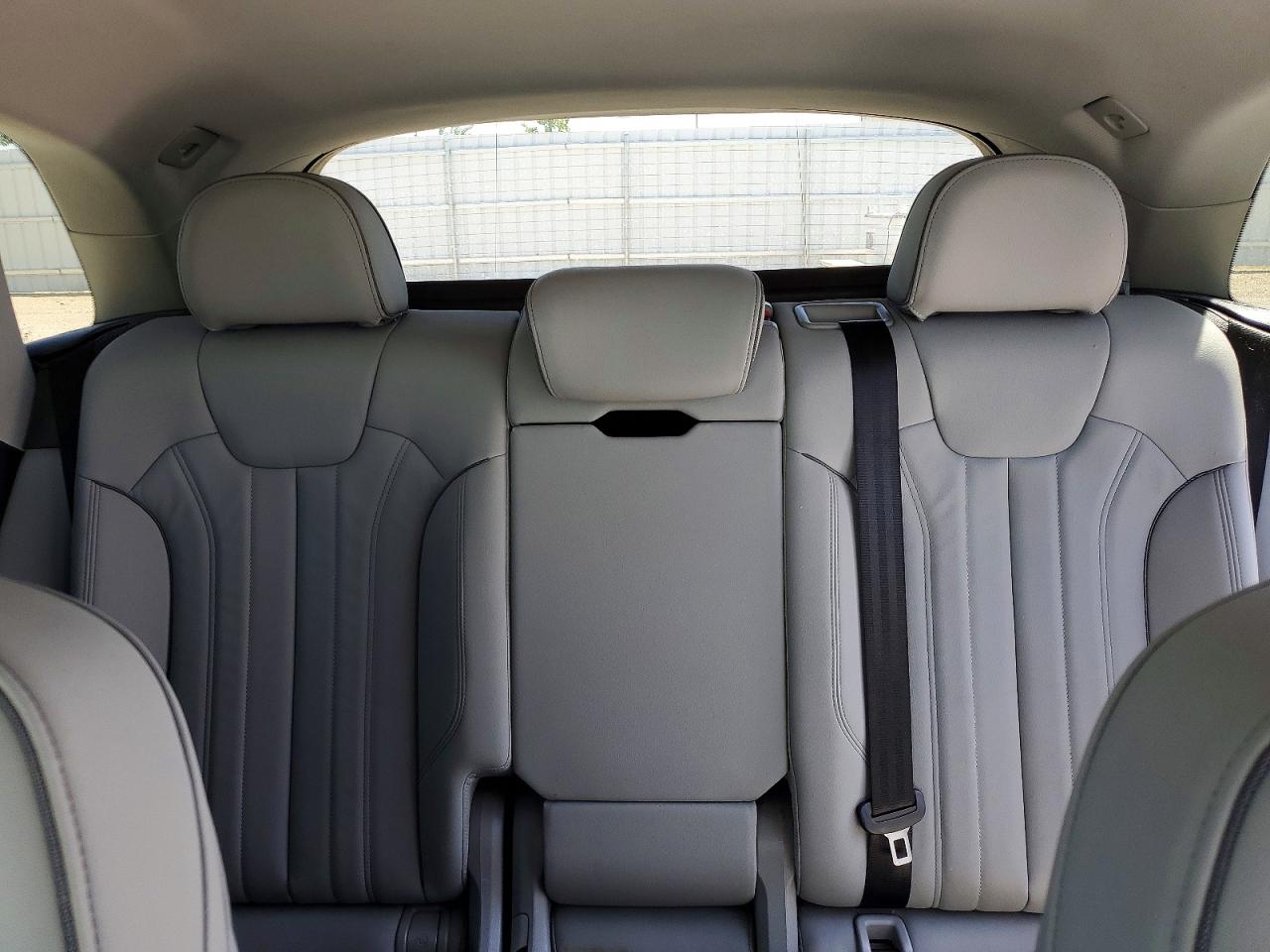 2022 AUDI Q5 E S Line e quattro Premium