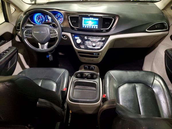 2018 CHRYSLER PACIFICA