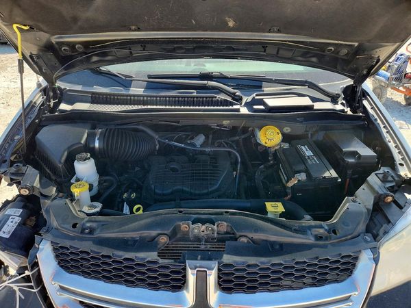 2013 DODGE CARAVAN SE