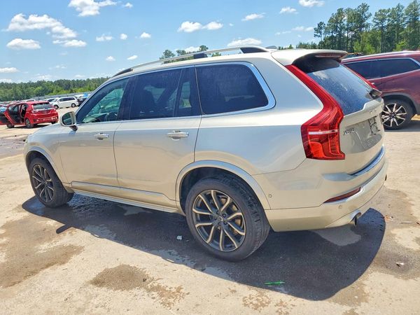 2018 VOLVO XC90