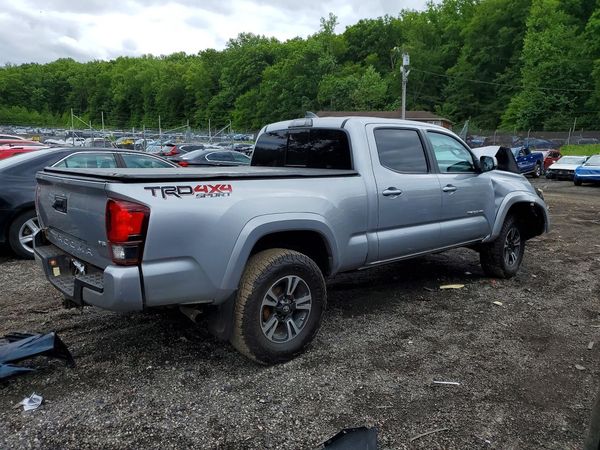 2018 TOYOTA TACOMA