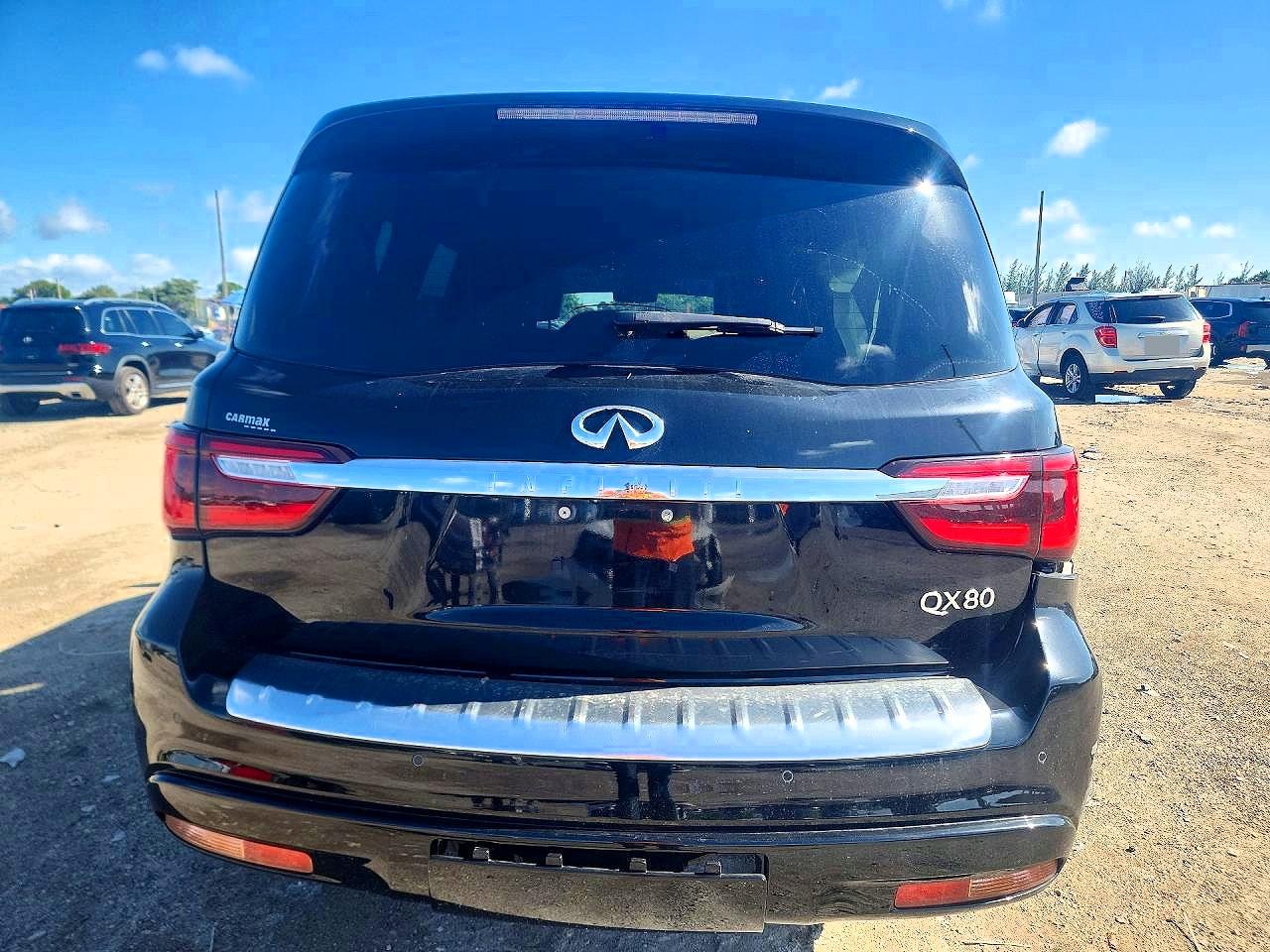 2021 INFINITI QX80 SV
