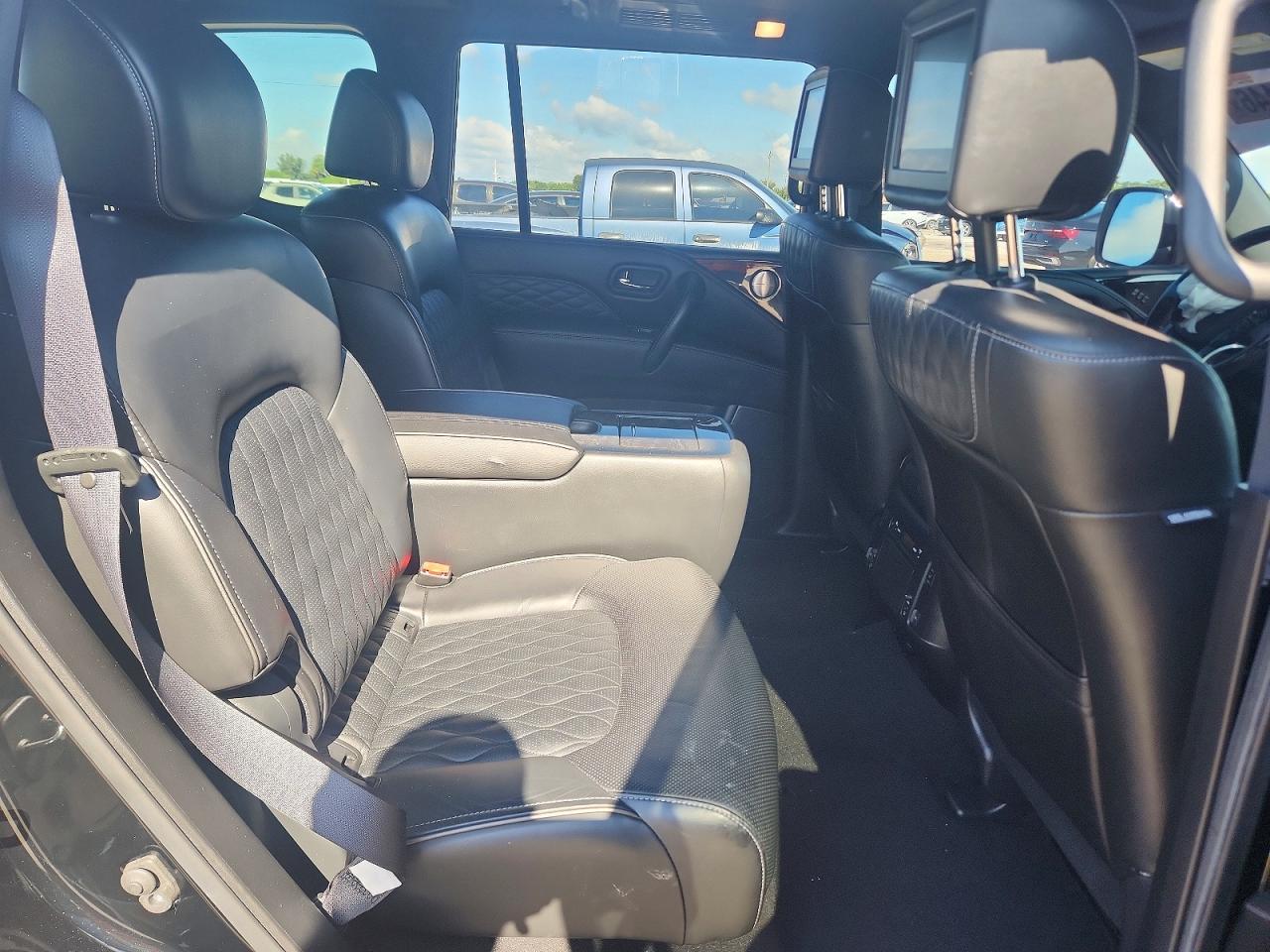 2021 INFINITI QX80 SV