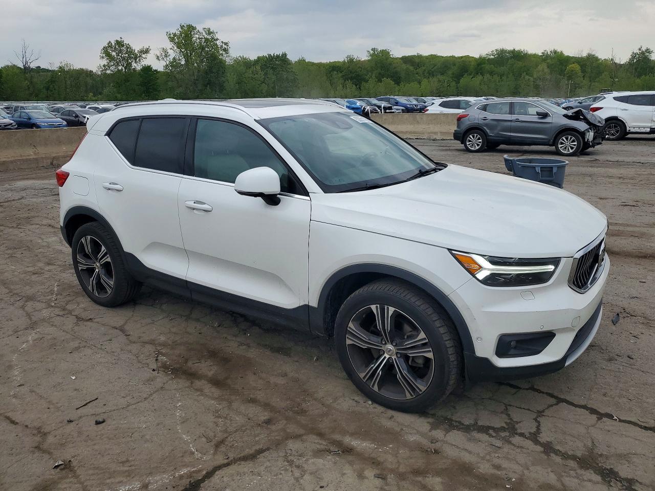 2019 VOLVO XC40 Inscription