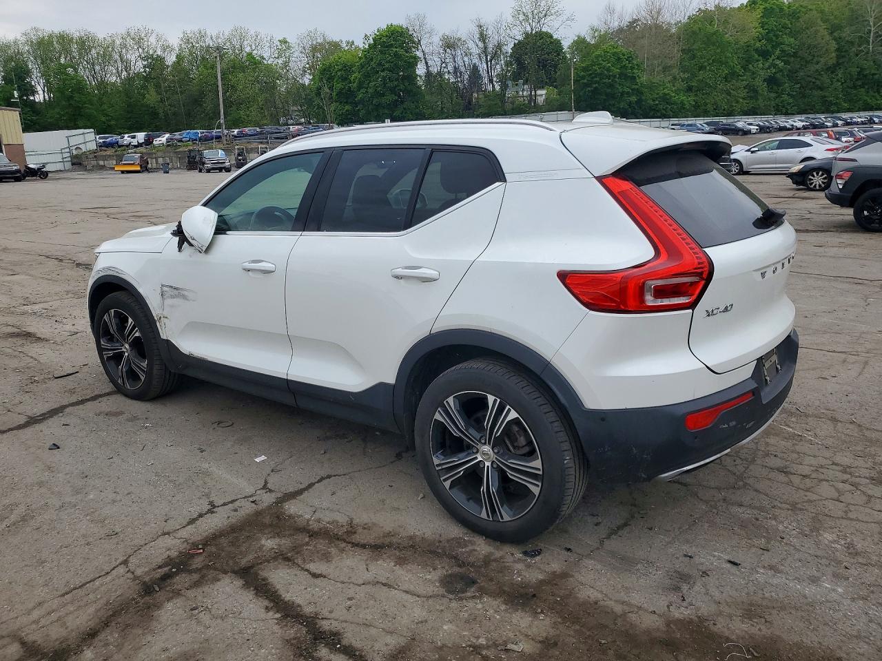 2019 VOLVO XC40 Inscription