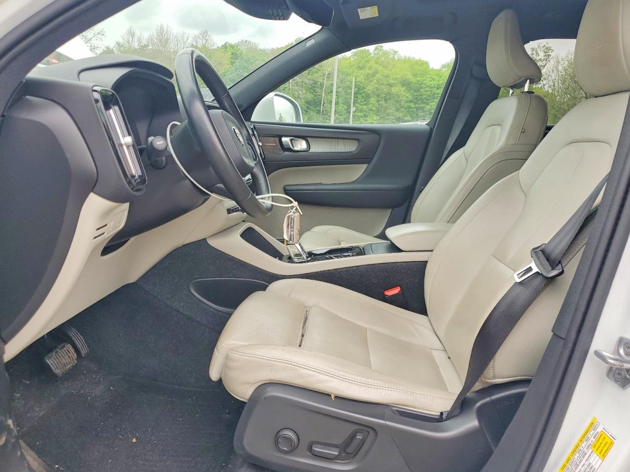 2019 VOLVO XC40 Inscription